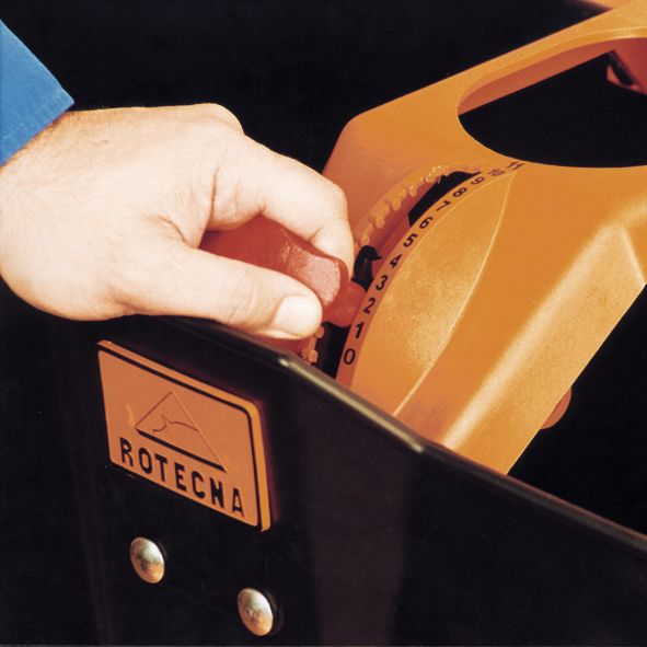 22763+2 telepellato Önetető malacok részére (takarmányautomata TR 5)